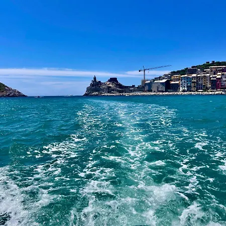 Oceania Boat Tour